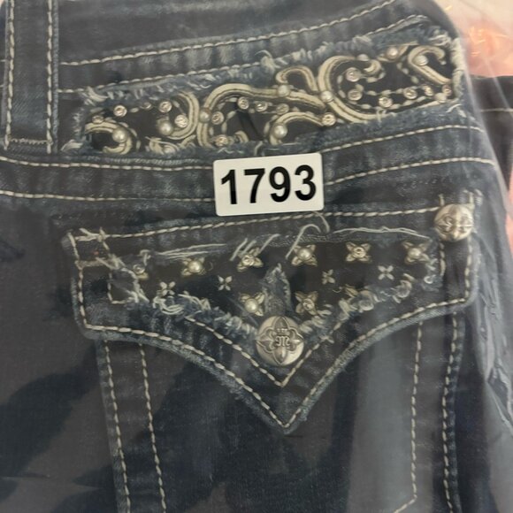 Miss Me Signature Boot Jeans Rhinestones Flowers Medium Wash Jeans Size 25 - Picture 12 of 12